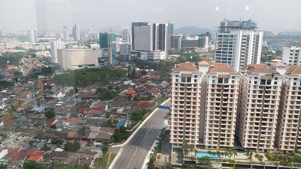 The Garden Apartment At Kuala Lumpur بيتالينغ جايا المظهر الخارجي الصورة